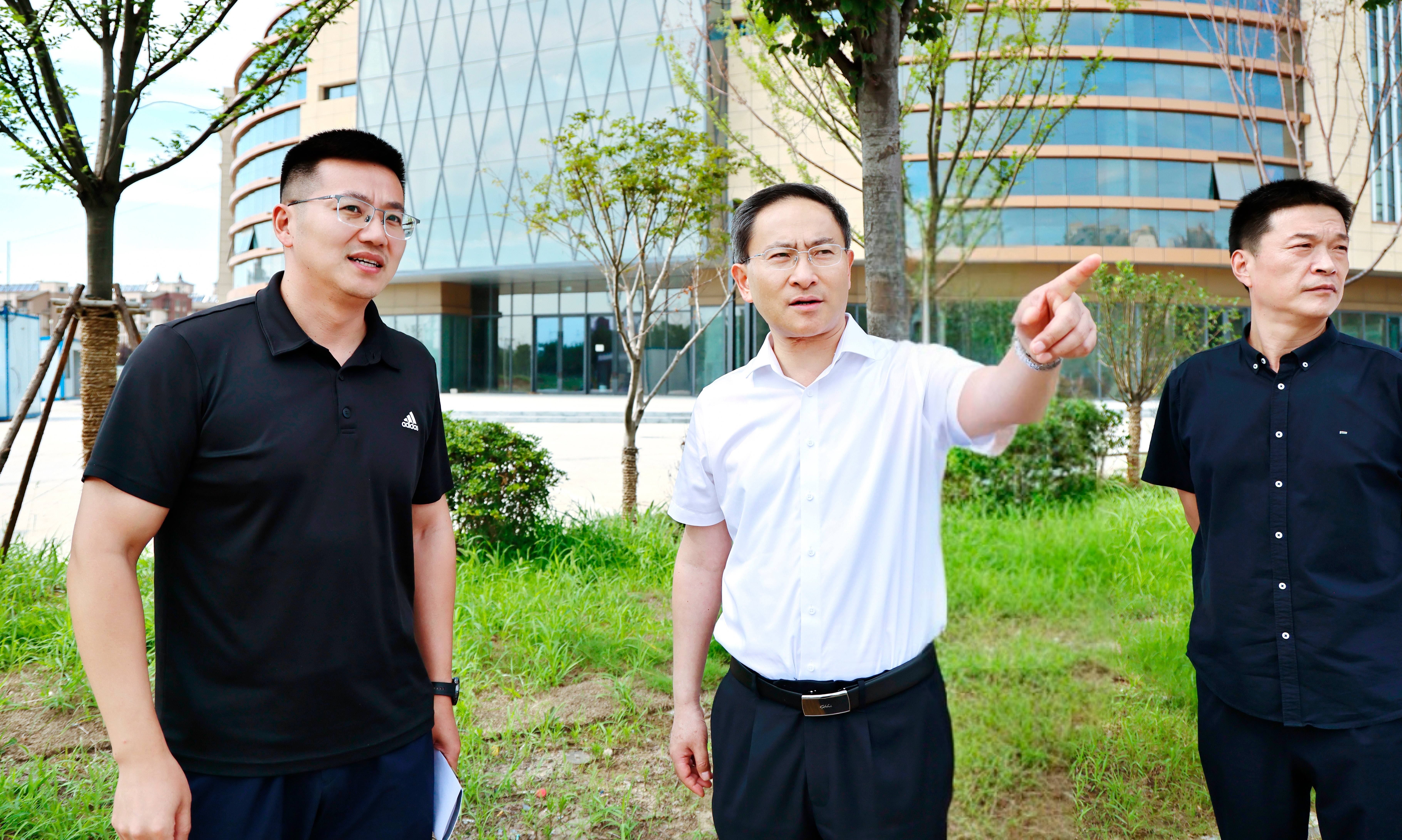 “寸土”出“寸金”！刘爱国调研城市空间治理工作