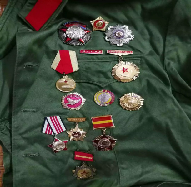 学习共和国功勋人物李延年居功不自傲谱写英雄赞歌