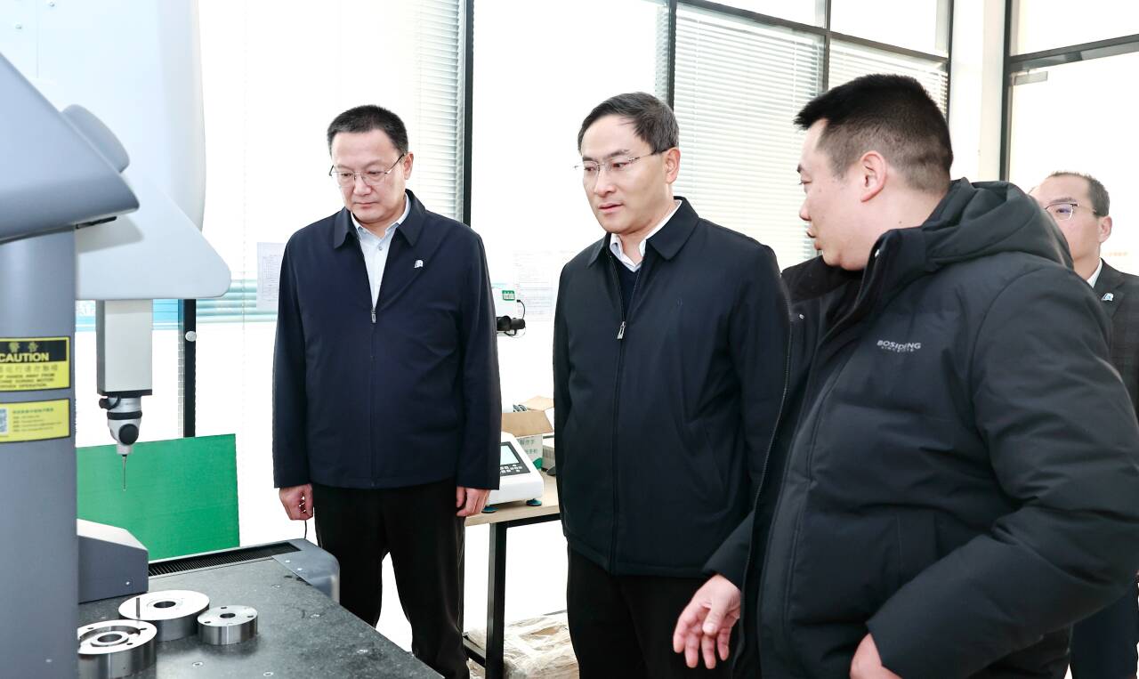 “扛旗争先、勇挑大梁”！刘爱国调研徐杨街道一季度“开门红”和“十五五”开局工作