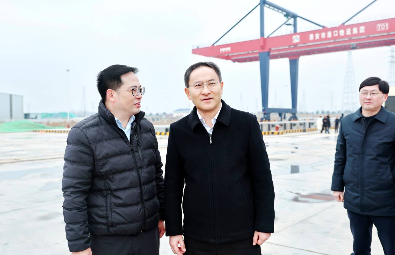 乘势而上、加快突破“喜港”产业！刘爱国调研新港办一季度“开门红”和“十五五”开局工作